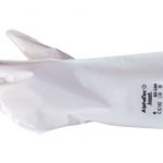 Găng tay AlphaTec® 02-100 là loại sản phẩm găng tay bảo hộ có độ chắc chắn và khả năng chống hoá chất cực tốt